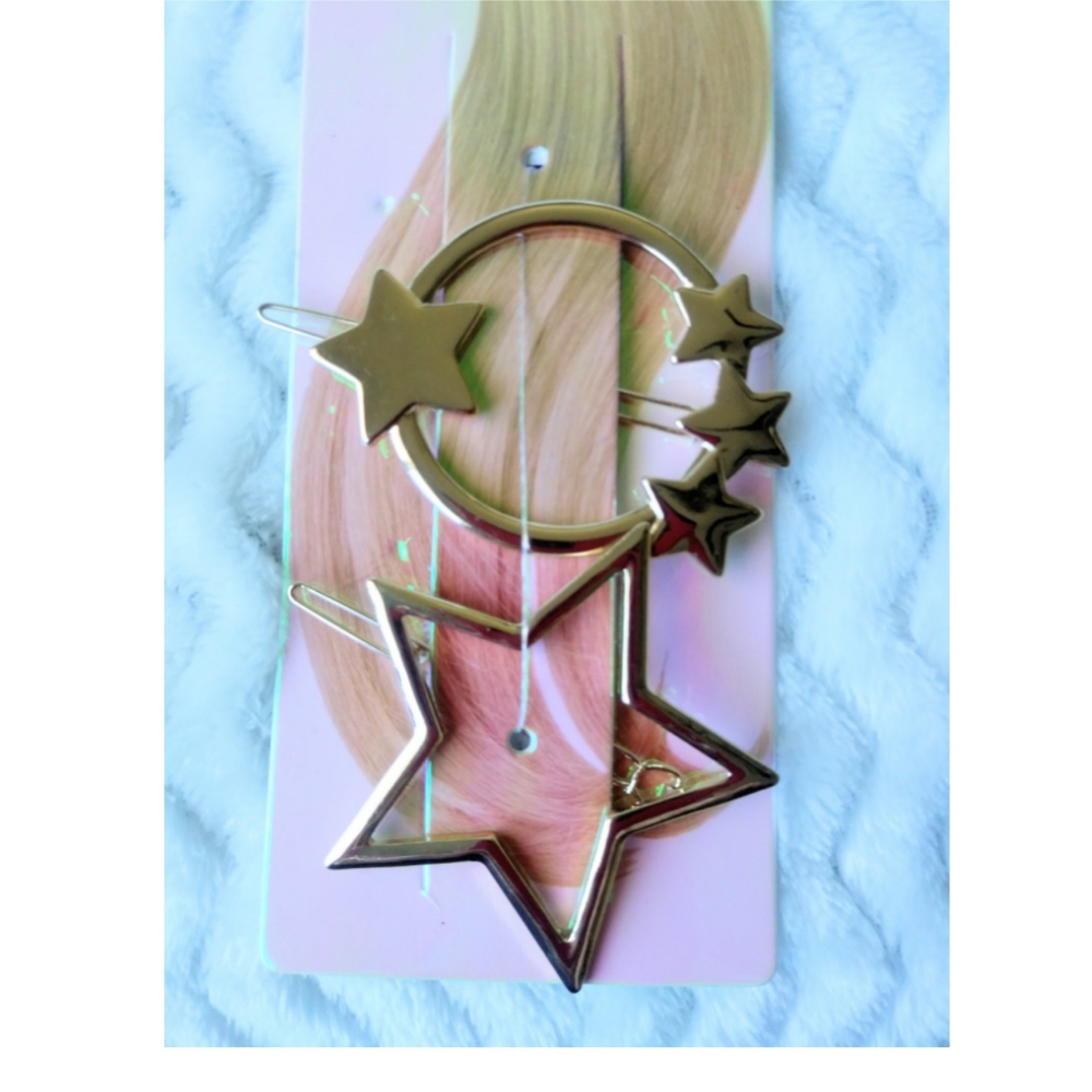 POSH + POP 2 golden hair pins with stars